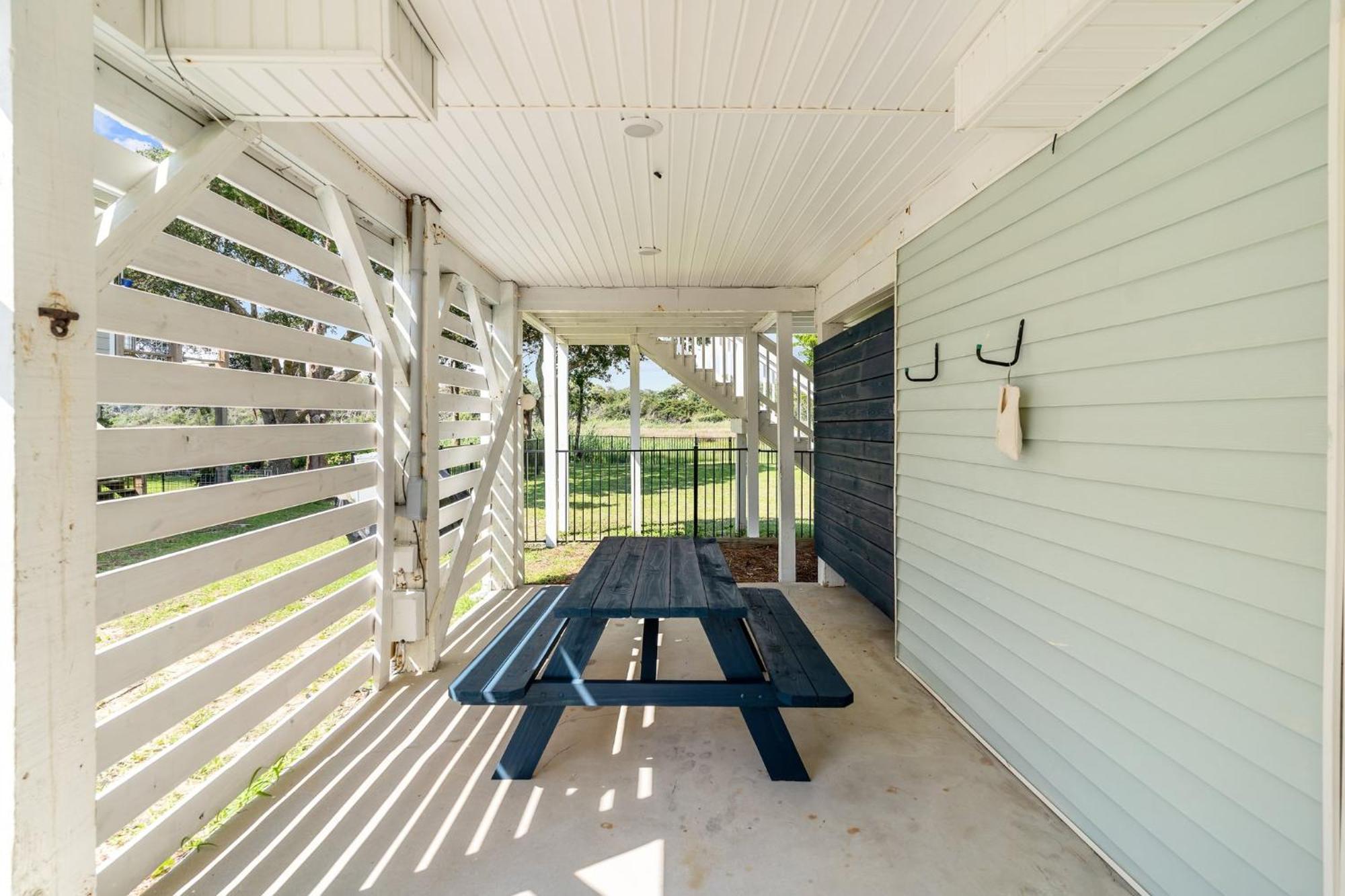 Pet Friendly Home - On The Marsh - Short Walk To Beach Oak Island Exterior foto