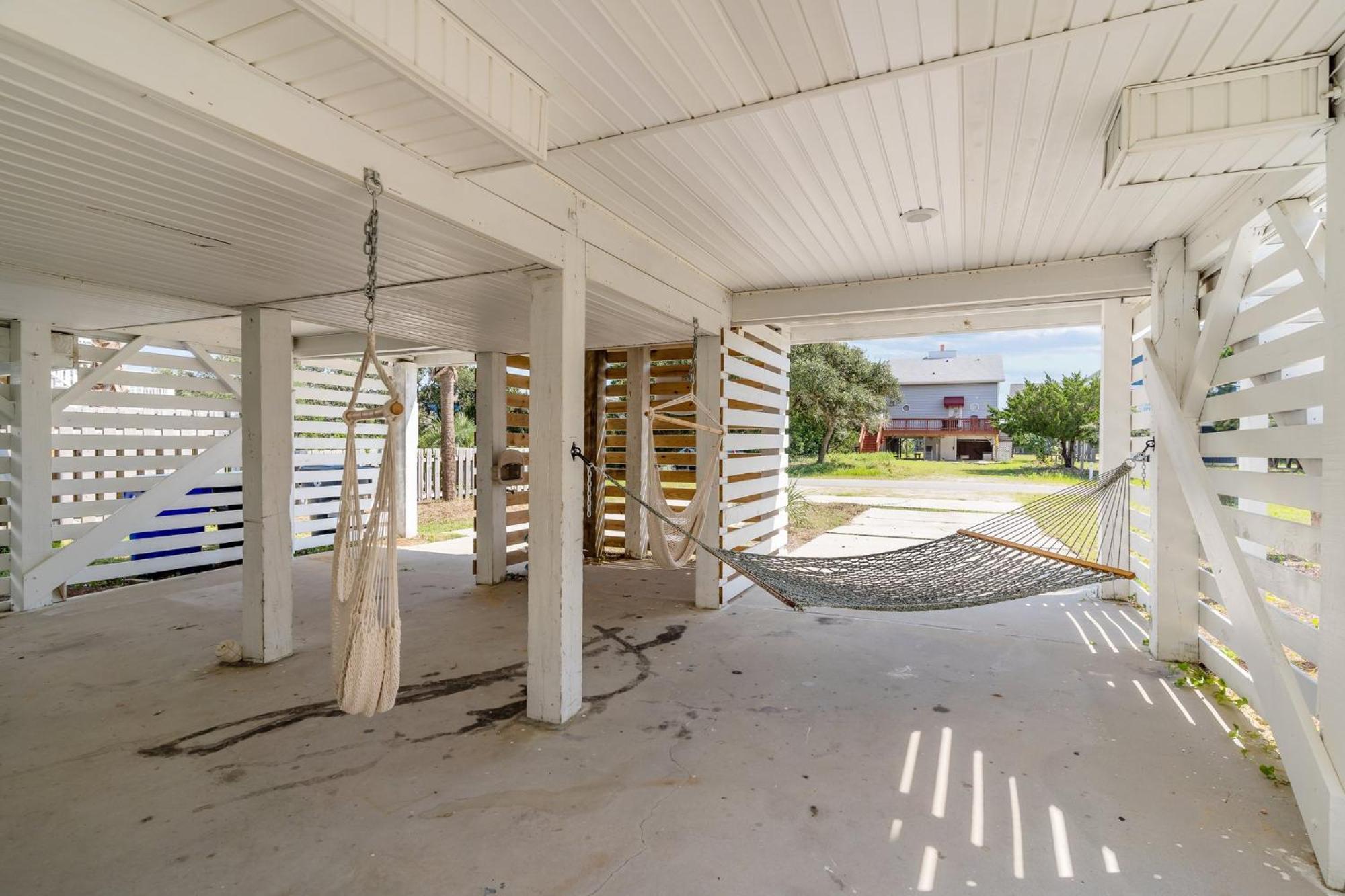 Pet Friendly Home - On The Marsh - Short Walk To Beach Oak Island Exterior foto